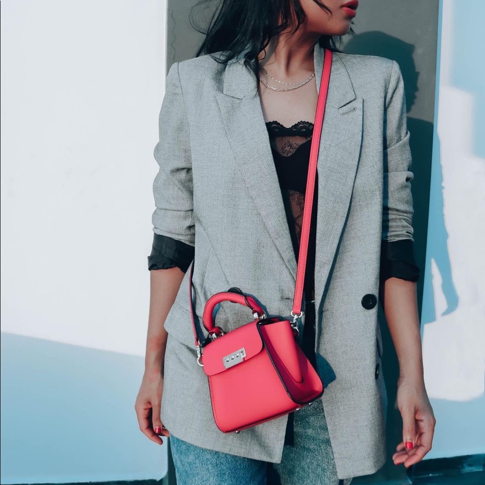 Double breasted blazer in gray